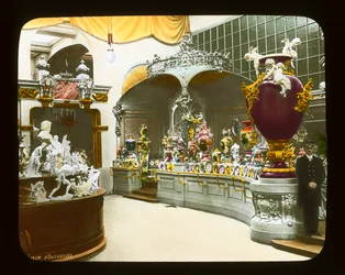 Exposição de Paris: Royal Manufactory of Porcelain, Exposição Alemã de Porcelana, 1900 (lanterna)